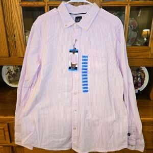 NWT GAP button down
